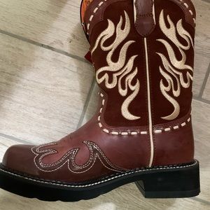 Ariat Fatbaby women boots.